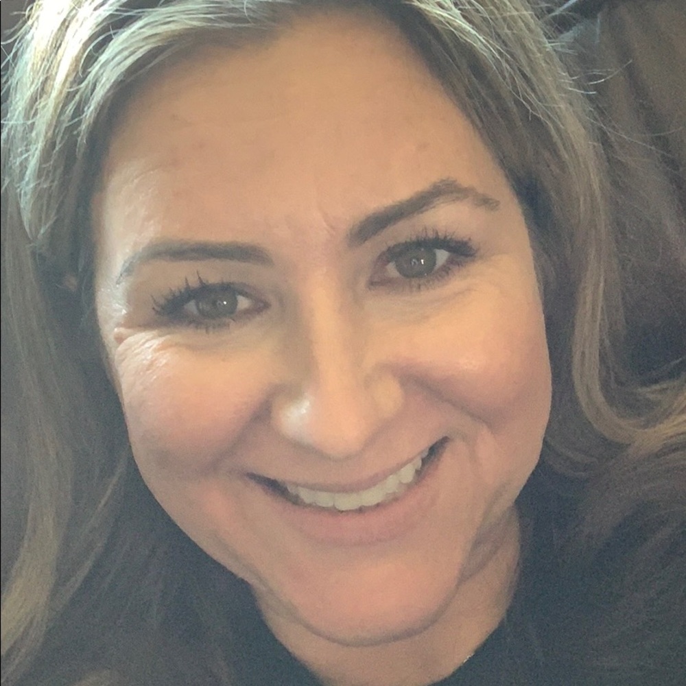 Meet your Posher, Suzanne